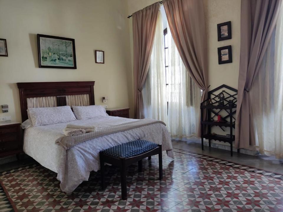 Apartamentos Jp Fregenal Fregenal de la Sierra Bagian luar foto