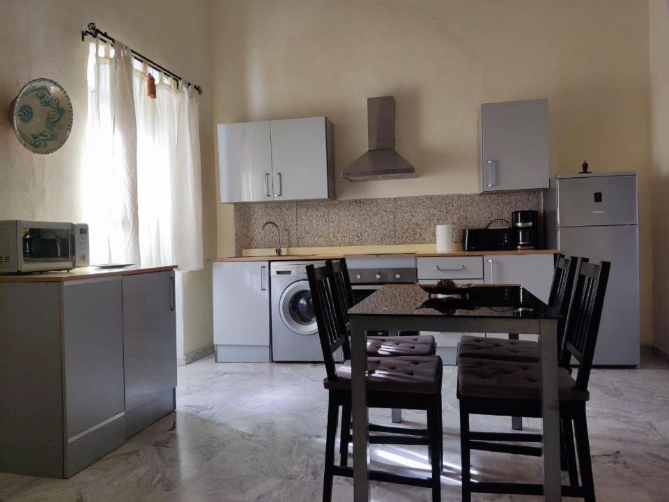 Apartamentos Jp Fregenal Fregenal de la Sierra Bagian luar foto