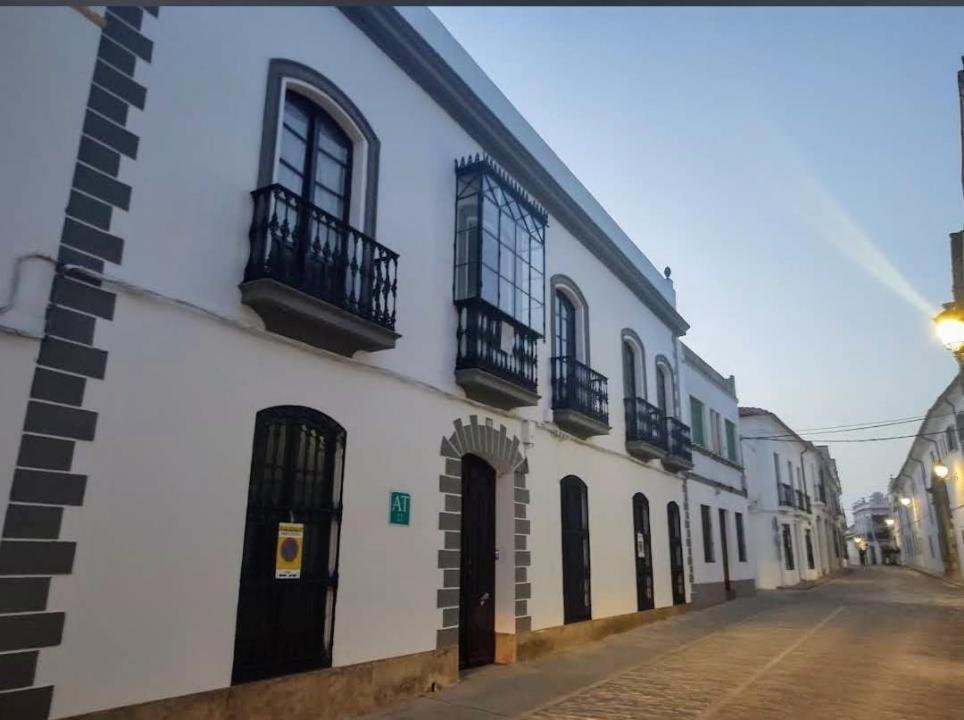 Apartamentos Jp Fregenal Fregenal de la Sierra Bagian luar foto